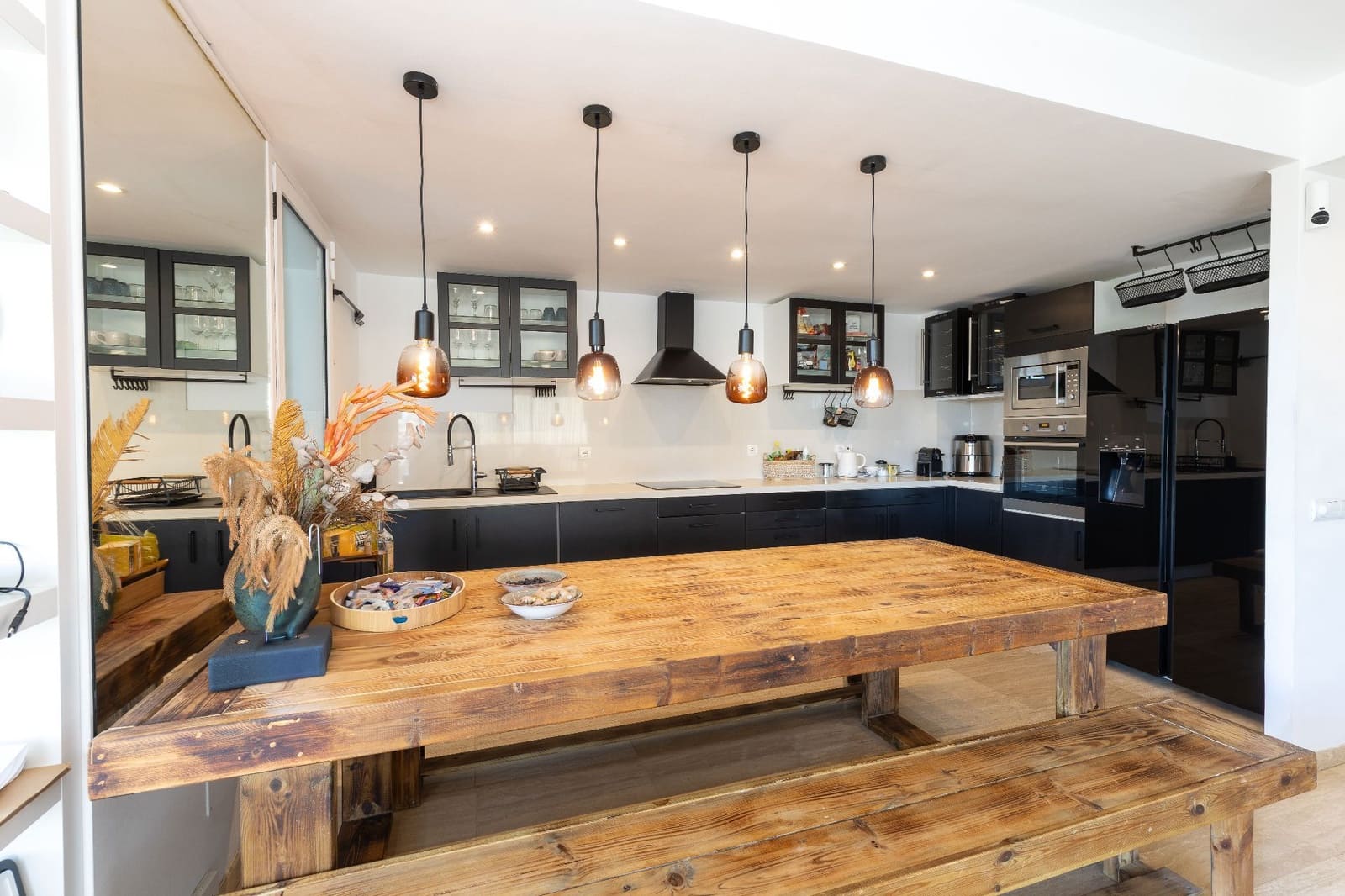 3 bedroom Apartment for rent in Ibiza / Eivissa town with pool - € 7,142 (Ref: 9673816)