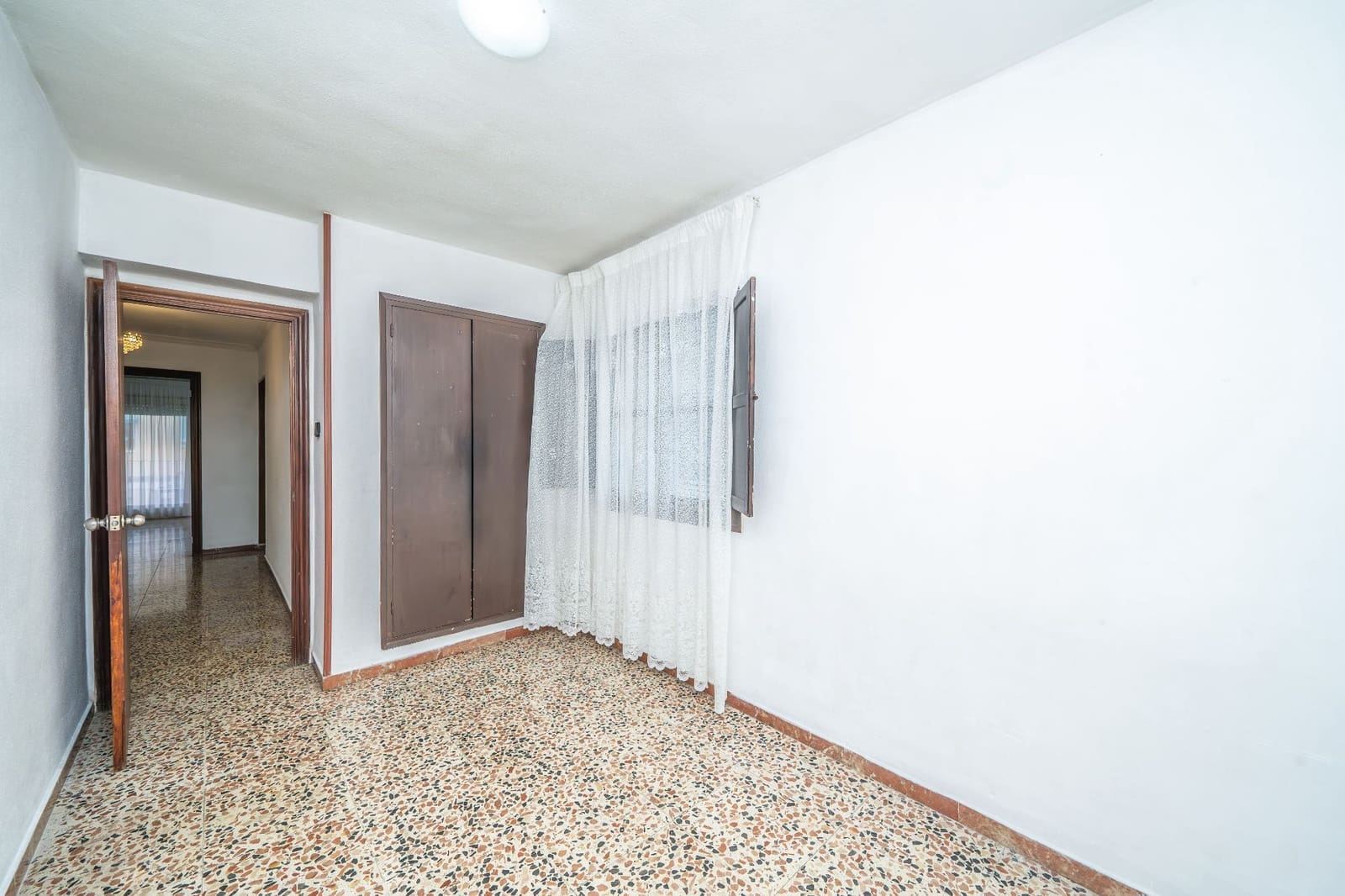 3 soveværelse Lejlighed til salg i Alicante by - € 165.000 (Ref: 9676777)