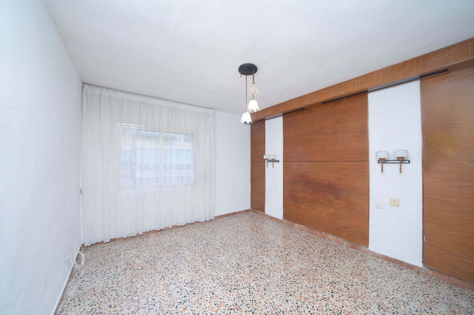 3 soveværelse Lejlighed til salg i Alicante by - € 165.000 (Ref: 9676777)