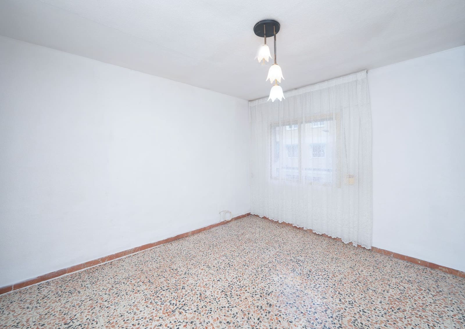 3 soveværelse Lejlighed til salg i Alicante by - € 165.000 (Ref: 9676777)