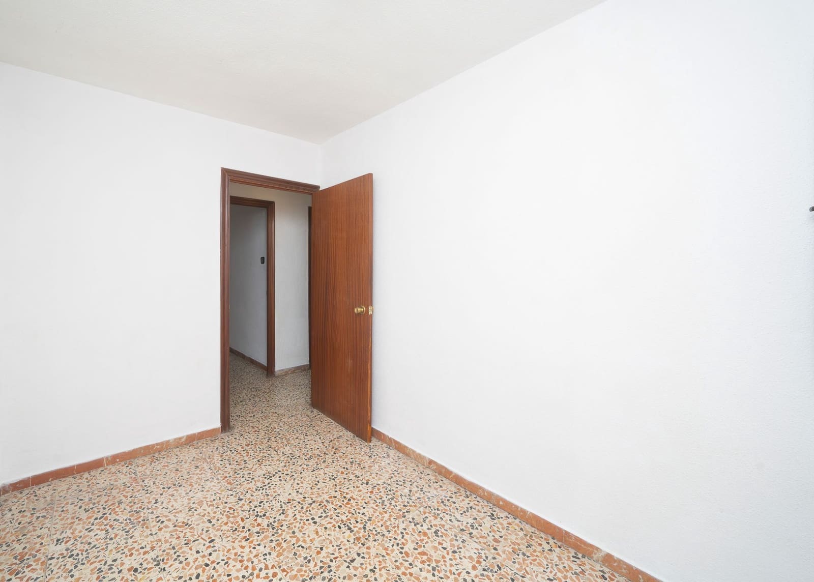 3 soveværelse Lejlighed til salg i Alicante by - € 165.000 (Ref: 9676777)