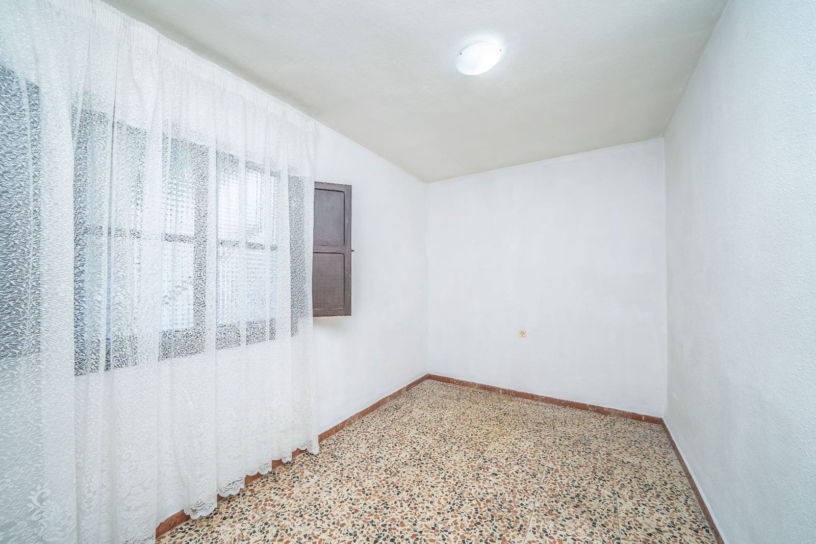 3 soveværelse Lejlighed til salg i Alicante by - € 165.000 (Ref: 9676777)