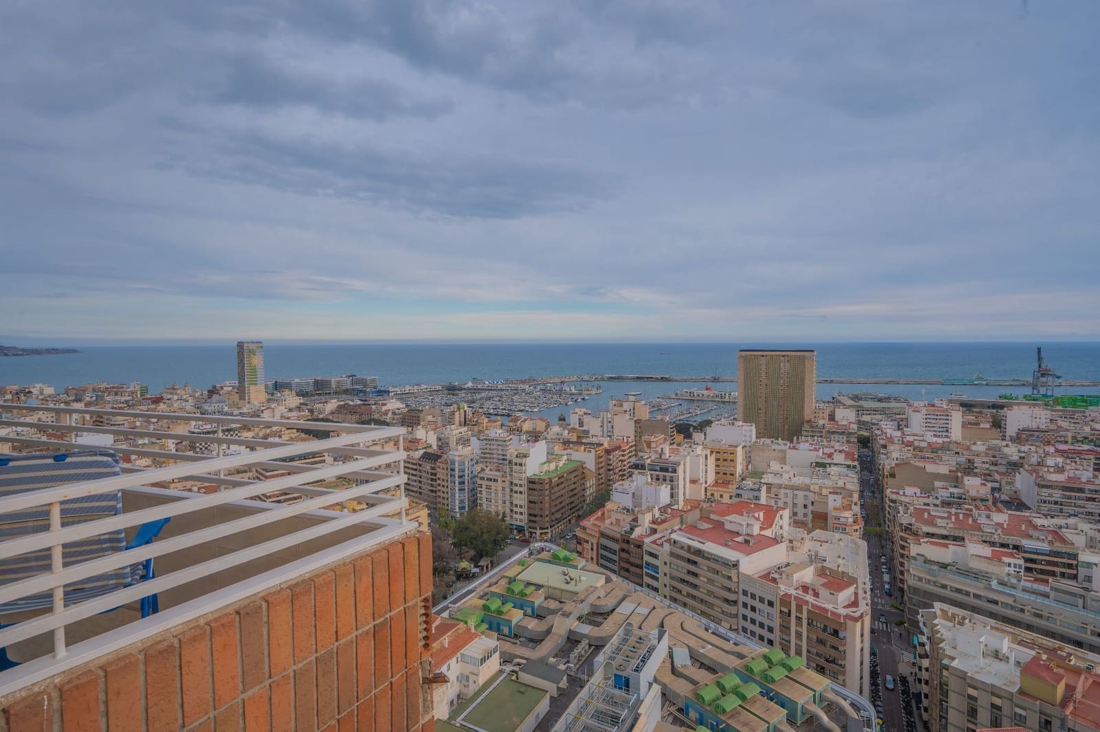Apartamento de 1 habitación en Alicante / Alacant ciudad en venta - 265.000 € (Ref: 9679466)