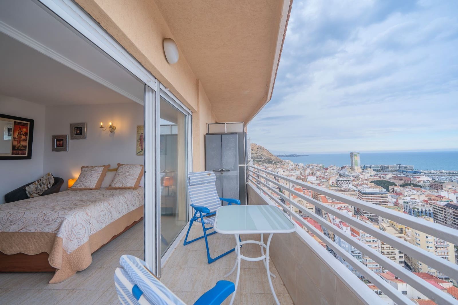 Apartamento de 1 habitación en Alicante / Alacant ciudad en venta - 265.000 € (Ref: 9679466)