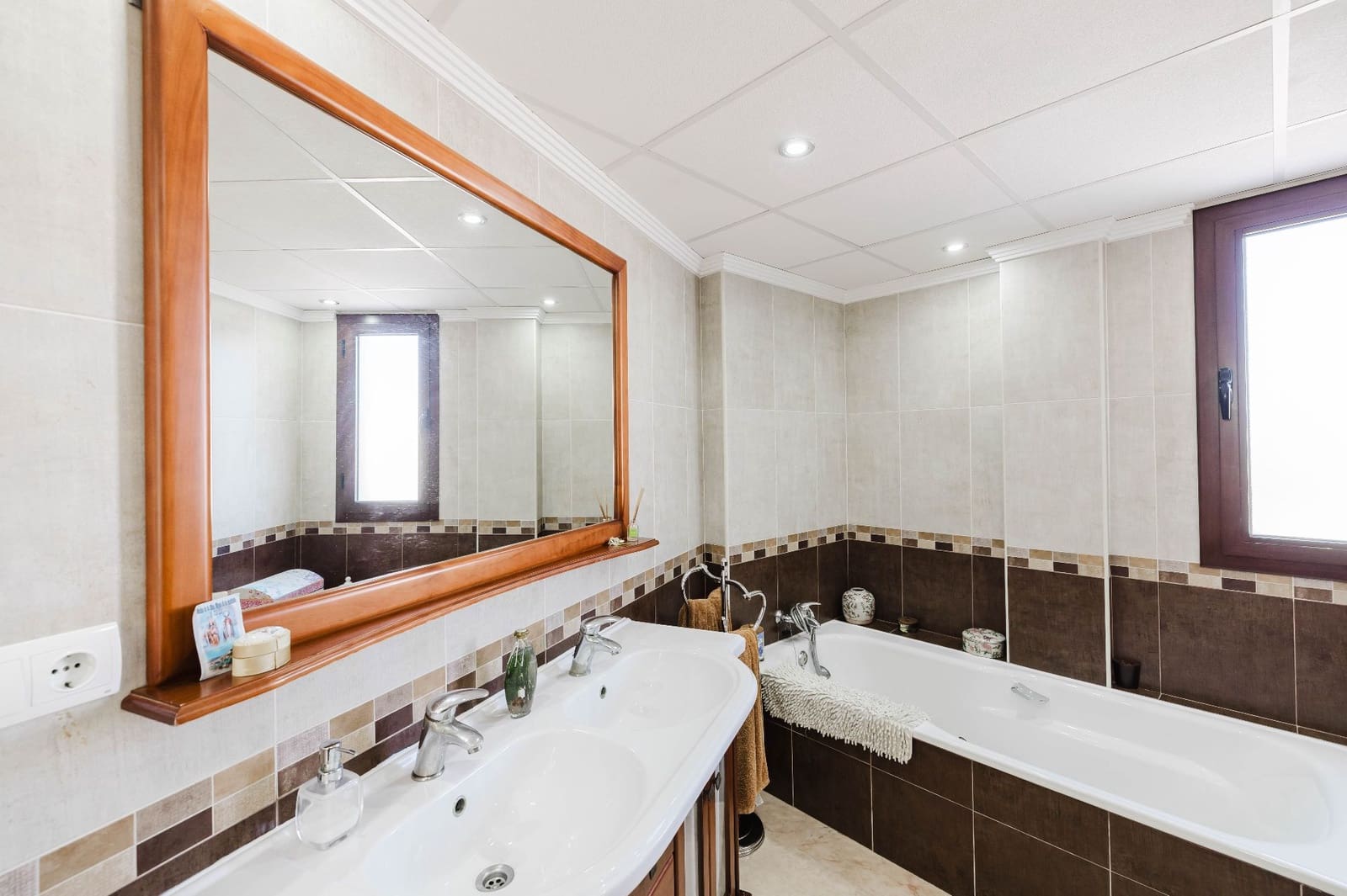 6 sovrum Villa till salu i Colmenar med pool garage - 435 000 € (Ref: 9679467)