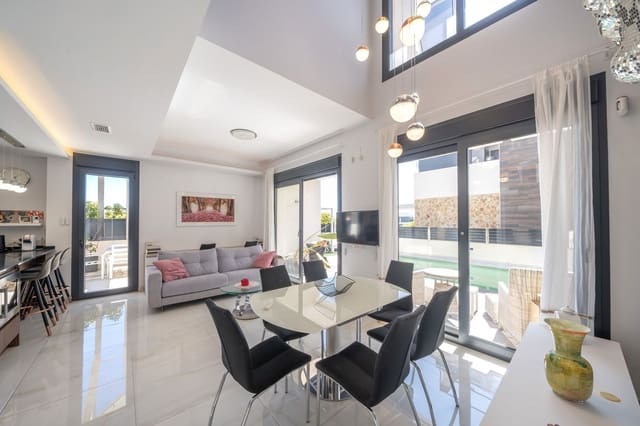 4 soveværelse Villa til salg i Orihuela med swimmingpool garage - € 759.000 (Ref: 9679468)