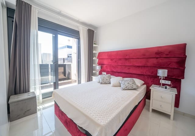 4 soveværelse Villa til salg i Orihuela med swimmingpool garage - € 759.000 (Ref: 9679468)