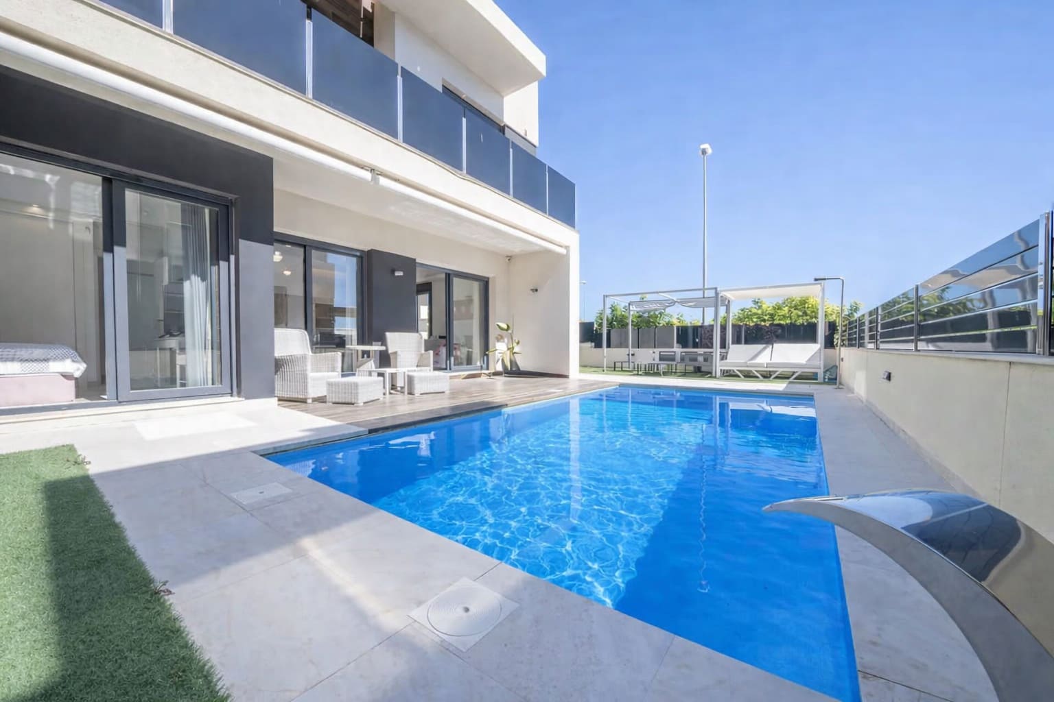 4 soveværelse Villa til salg i Orihuela med swimmingpool garage - € 759.000 (Ref: 9679468)