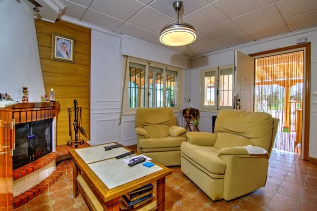 3 quarto Moradia para venda em Alicante cidade com piscina garagem - 280 000 € (Ref: 9694709)