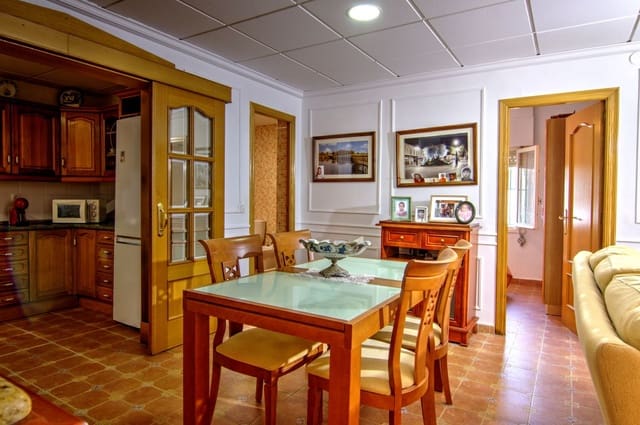 3 quarto Moradia para venda em Alicante cidade com piscina garagem - 280 000 € (Ref: 9694709)