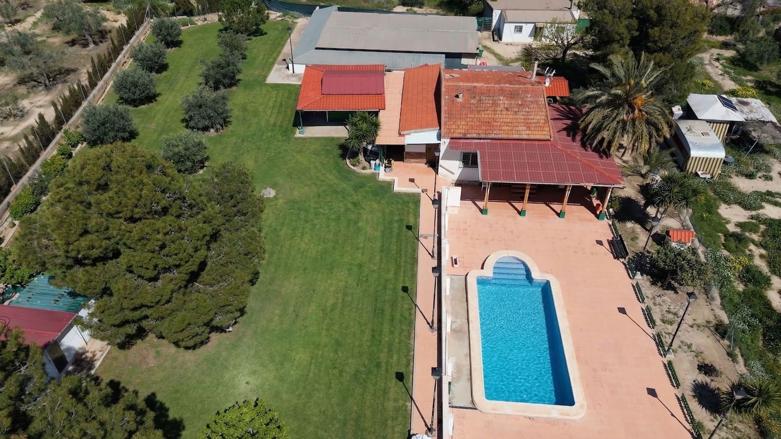 3 Zimmer Villa zu verkaufen in Alicante / Alacant Stadt mit Pool Garage - 280.000 € (Ref: 9694709)