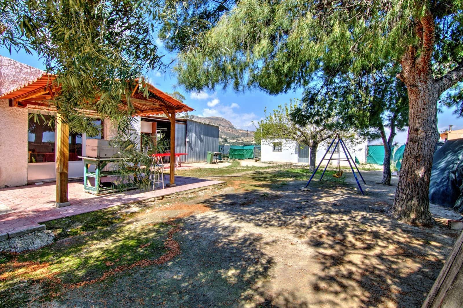 3 Zimmer Villa zu verkaufen in Alicante / Alacant Stadt mit Pool Garage - 280.000 € (Ref: 9694709)