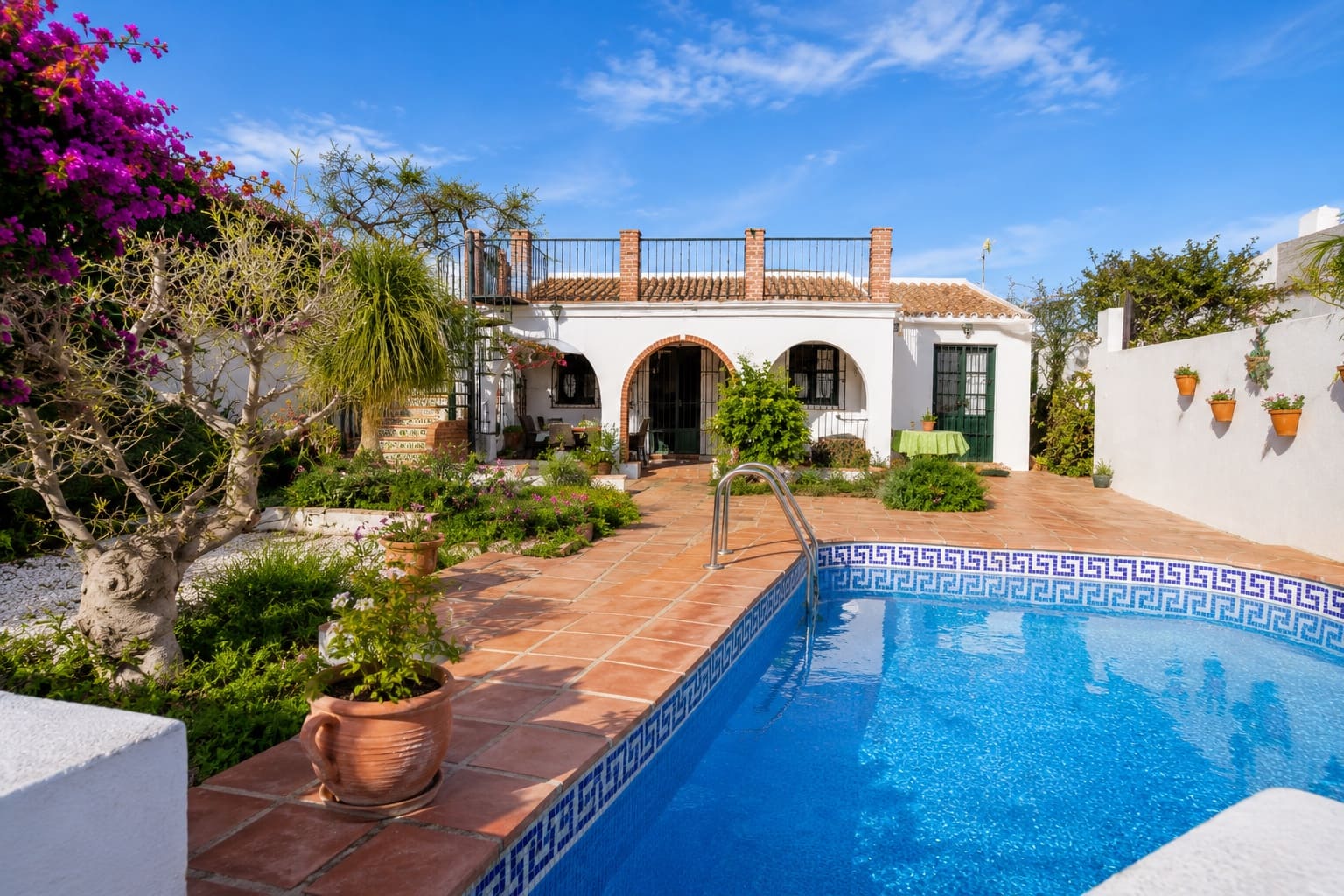 3 bedroom Finca/Country House for sale in Frigiliana with pool garage - € 349,000 (Ref: 9698119)