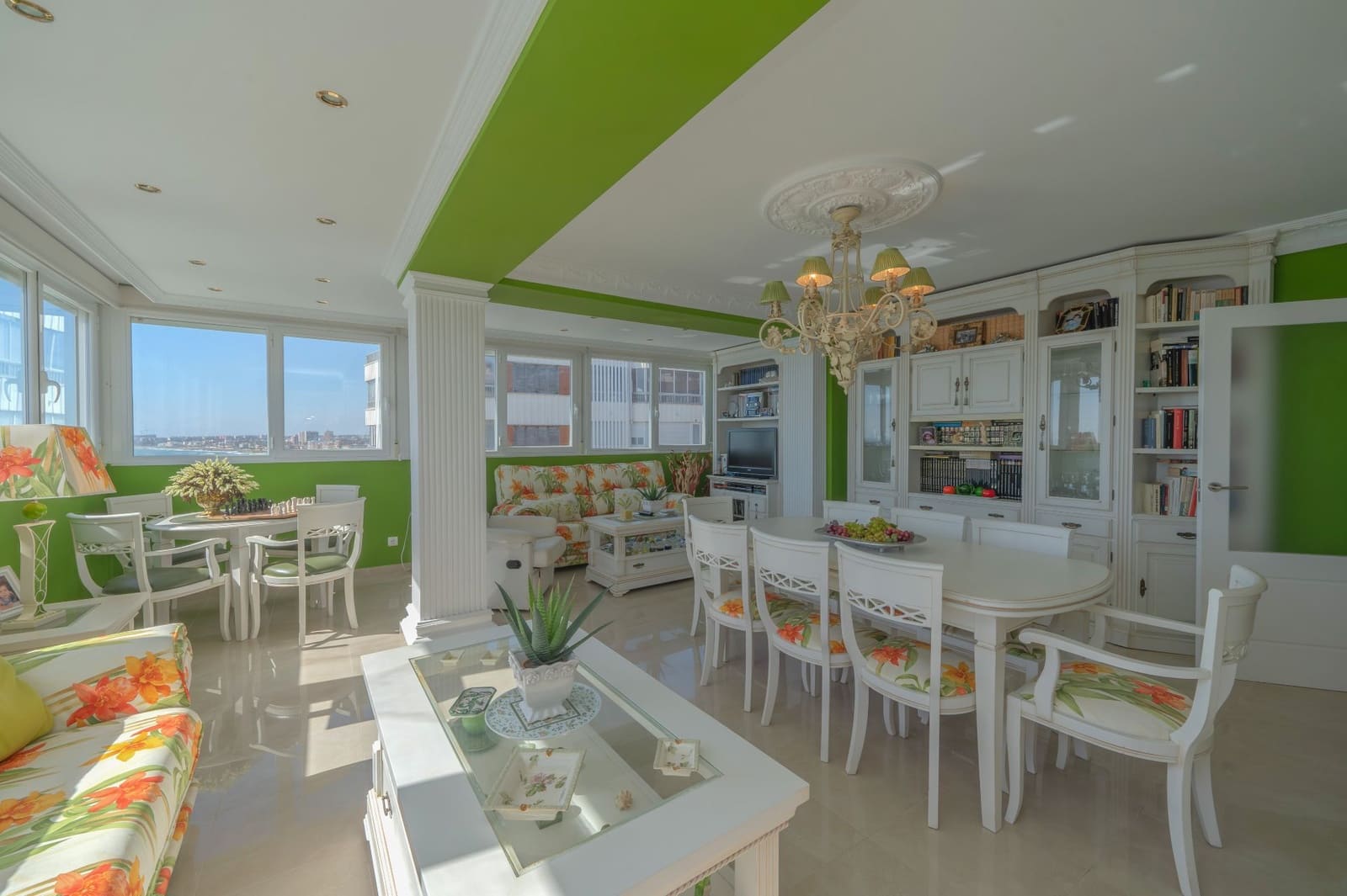 3 sypialnia Mieszkanie na sprzedaż w Torrevieja z garażem - 369 000 € (Ref: 9711078)