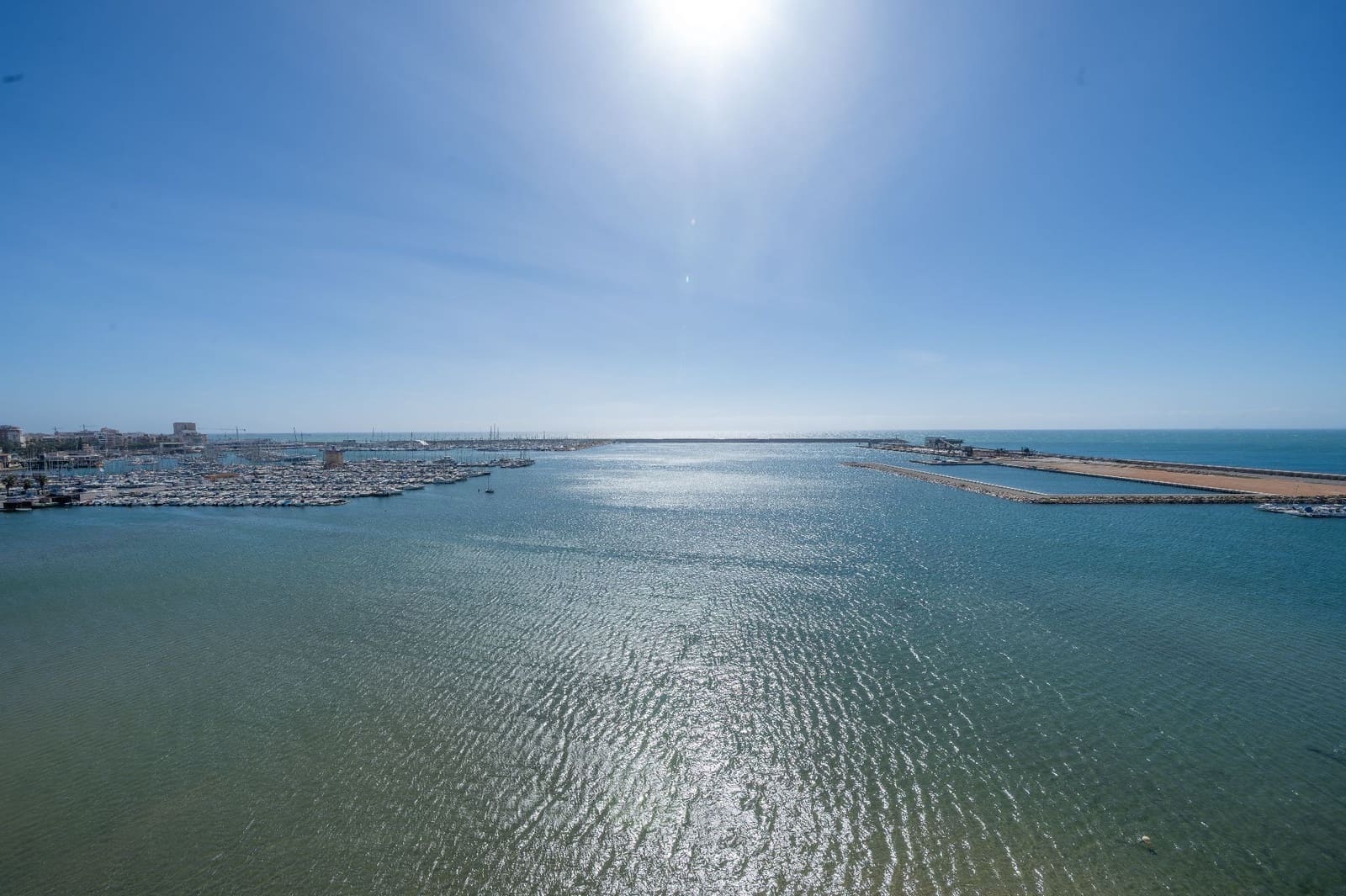 3 sypialnia Mieszkanie na sprzedaż w Torrevieja z garażem - 369 000 € (Ref: 9711078)