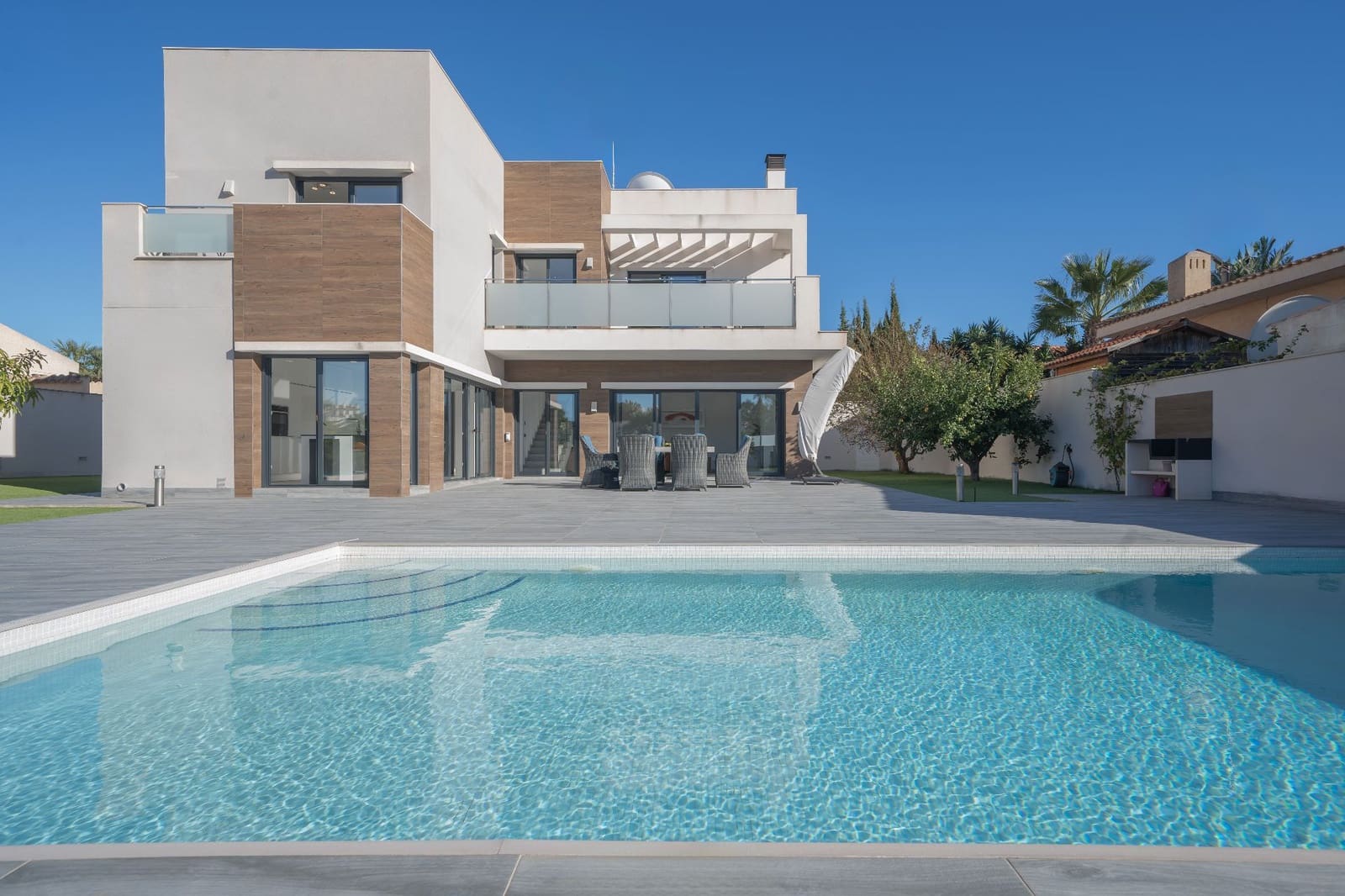 4 bedroom Villa for sale in Orihuela with pool garage - € 1,150,000 (Ref: 9711080)