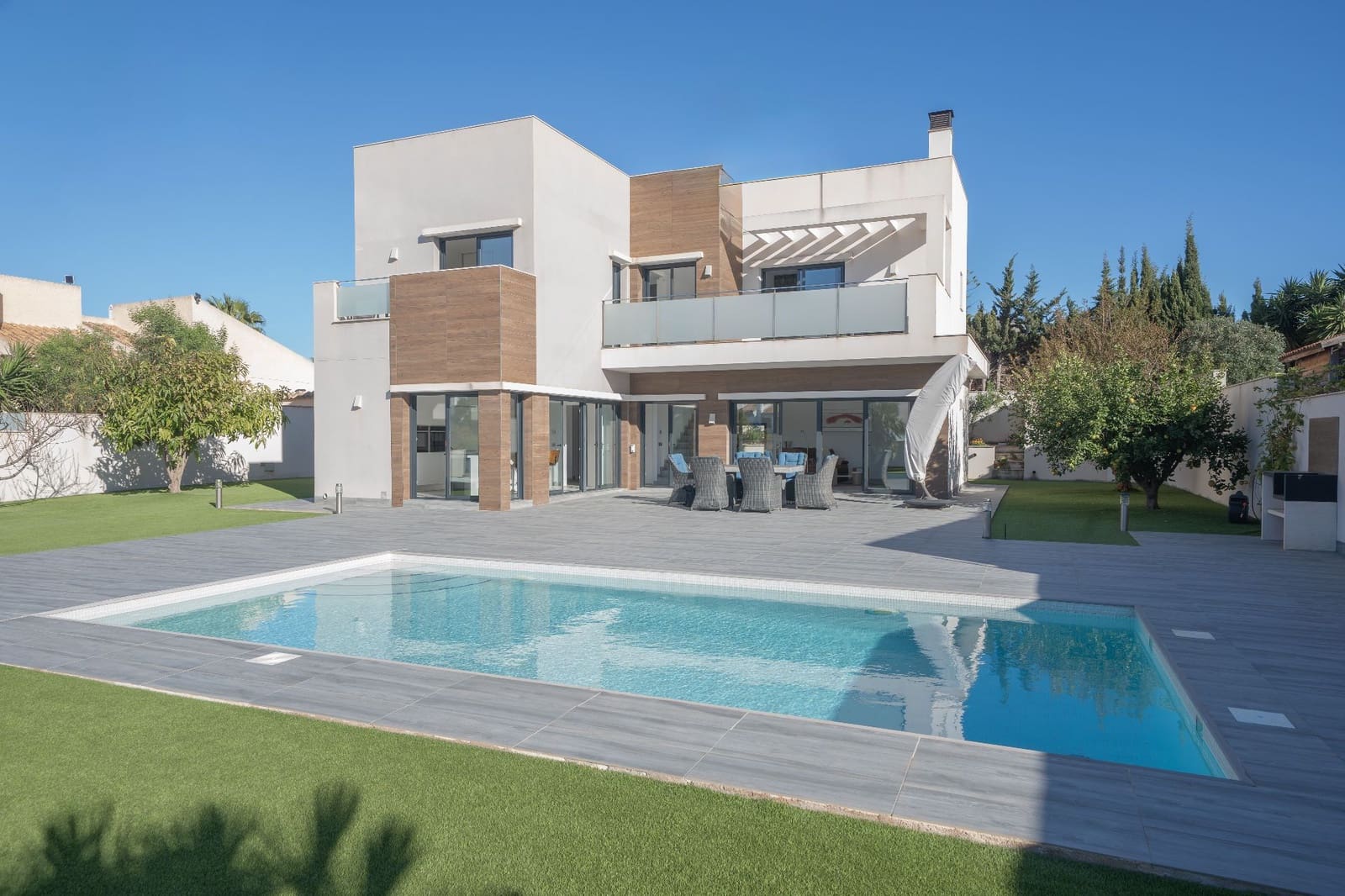 4 bedroom Villa for sale in Orihuela with pool garage - € 1,150,000 (Ref: 9711080)