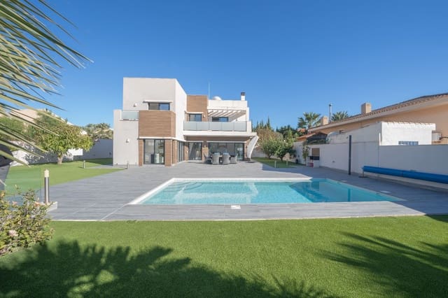 4 bedroom Villa for sale in Orihuela with pool garage - € 1,150,000 (Ref: 9711080)