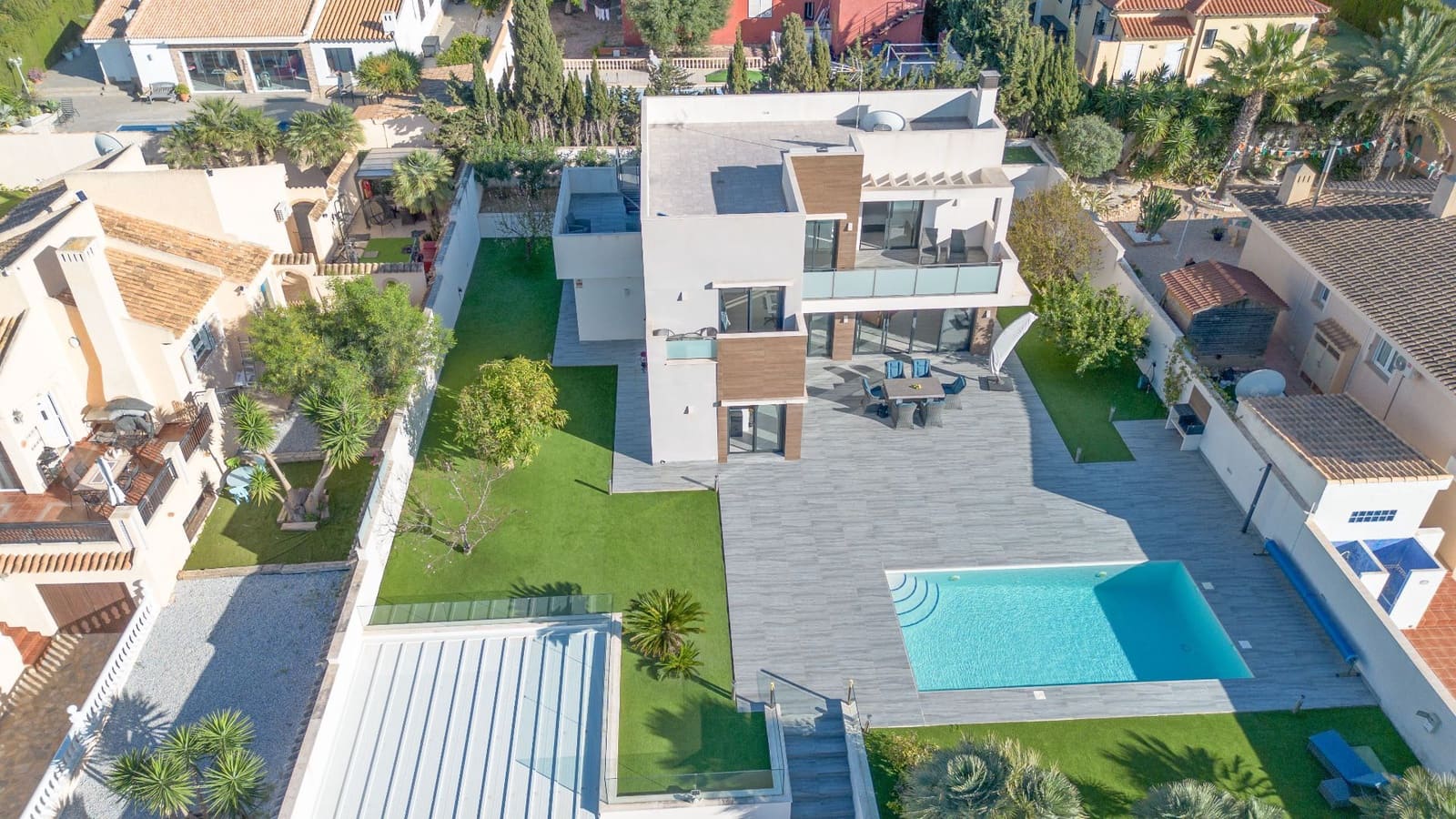 4 bedroom Villa for sale in Orihuela with pool garage - € 1,150,000 (Ref: 9711080)