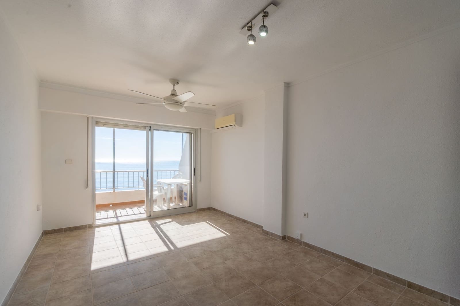 3 camera da letto Appartamento in vendita in Torrevieja con garage - 350.000 € (Rif: 9711081)