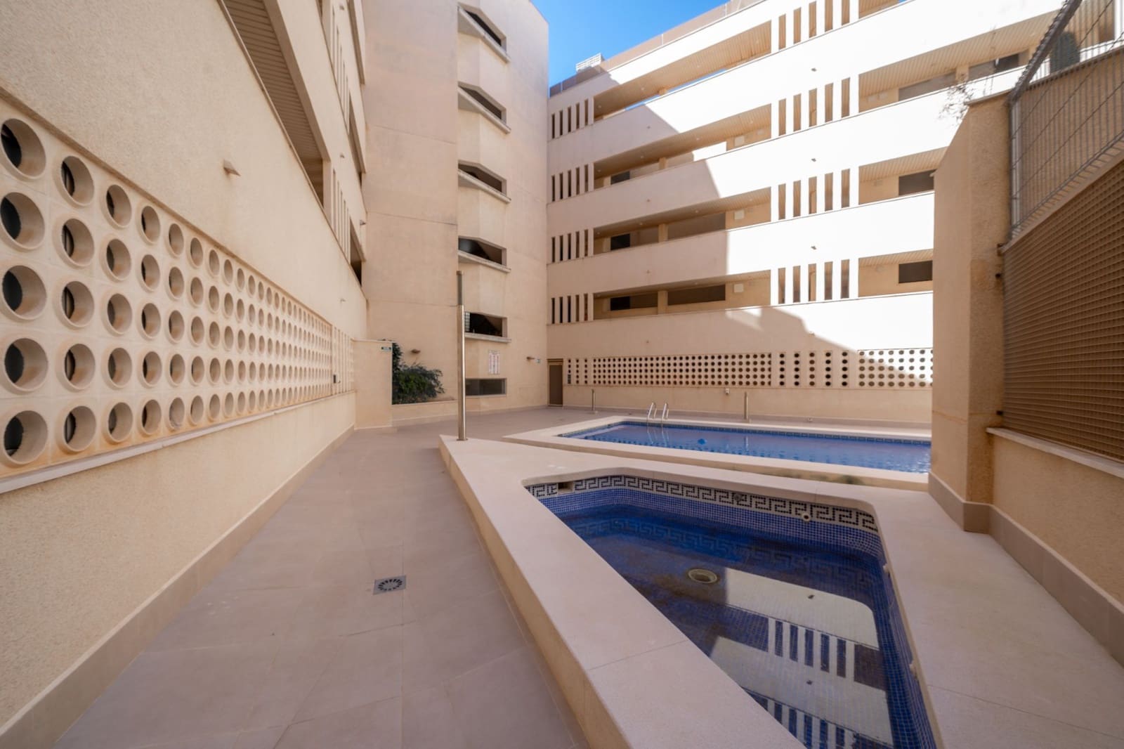 3 camera da letto Appartamento in vendita in Torrevieja con garage - 350.000 € (Rif: 9711081)
