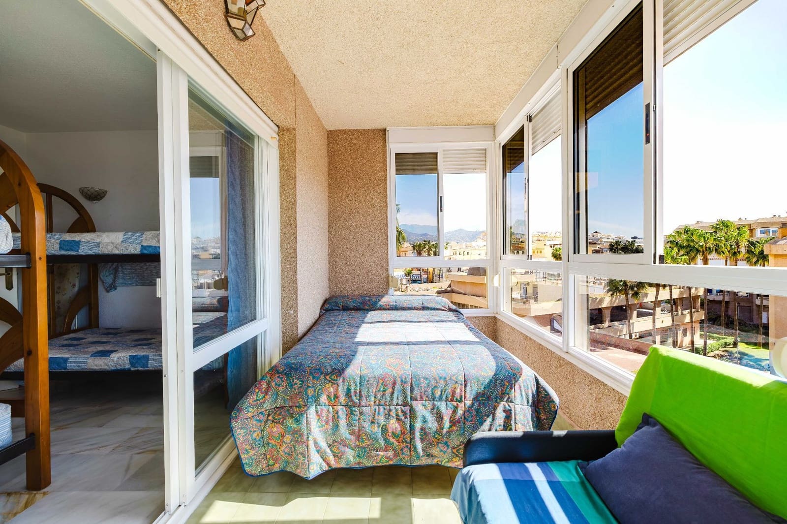 2 makuuhuone Asunto myytävänä paikassa Torrox mukana uima-altaan - 350 000 € (Ref: 9711082)