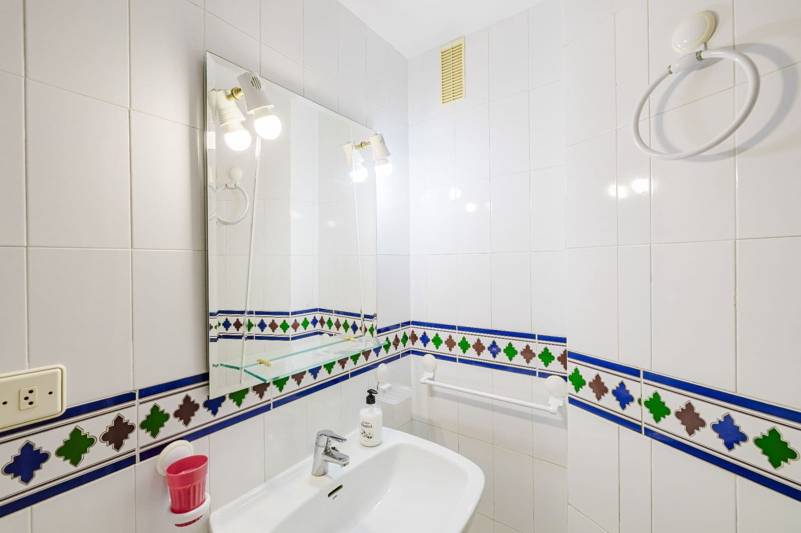 2 makuuhuone Asunto myytävänä paikassa Torrox mukana uima-altaan - 350 000 € (Ref: 9711082)