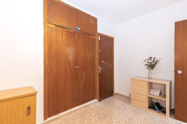 3 sovrum Lägenhet till salu i Santa Eulalia / Santa Eularia - 480 000 € (Ref: 9711083)