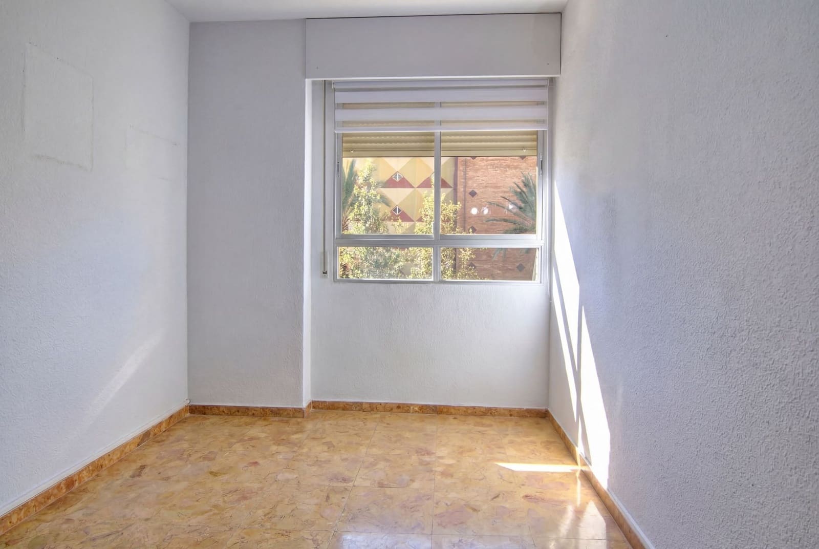 5 bedroom Flat for sale in Alicante / Alacant city with garage - € 395,000 (Ref: 9714499)