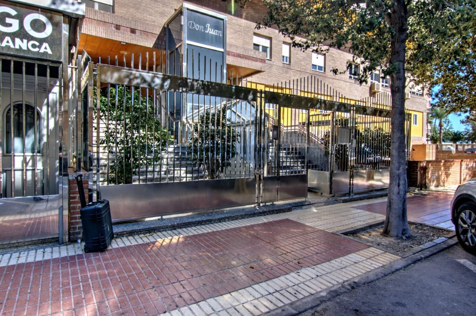 5 bedroom Flat for sale in Alicante / Alacant city with garage - € 395,000 (Ref: 9714499)