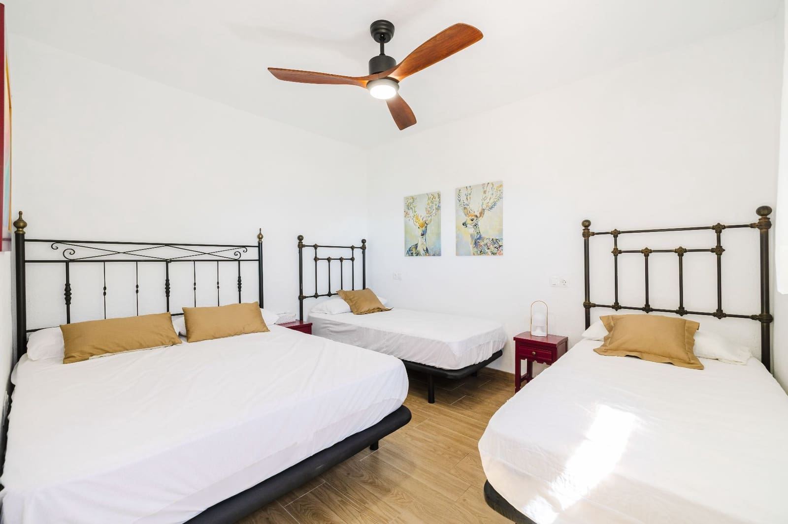 4 bedroom Villa for sale in Velez-Malaga with pool garage - € 460,000 (Ref: 9714500)