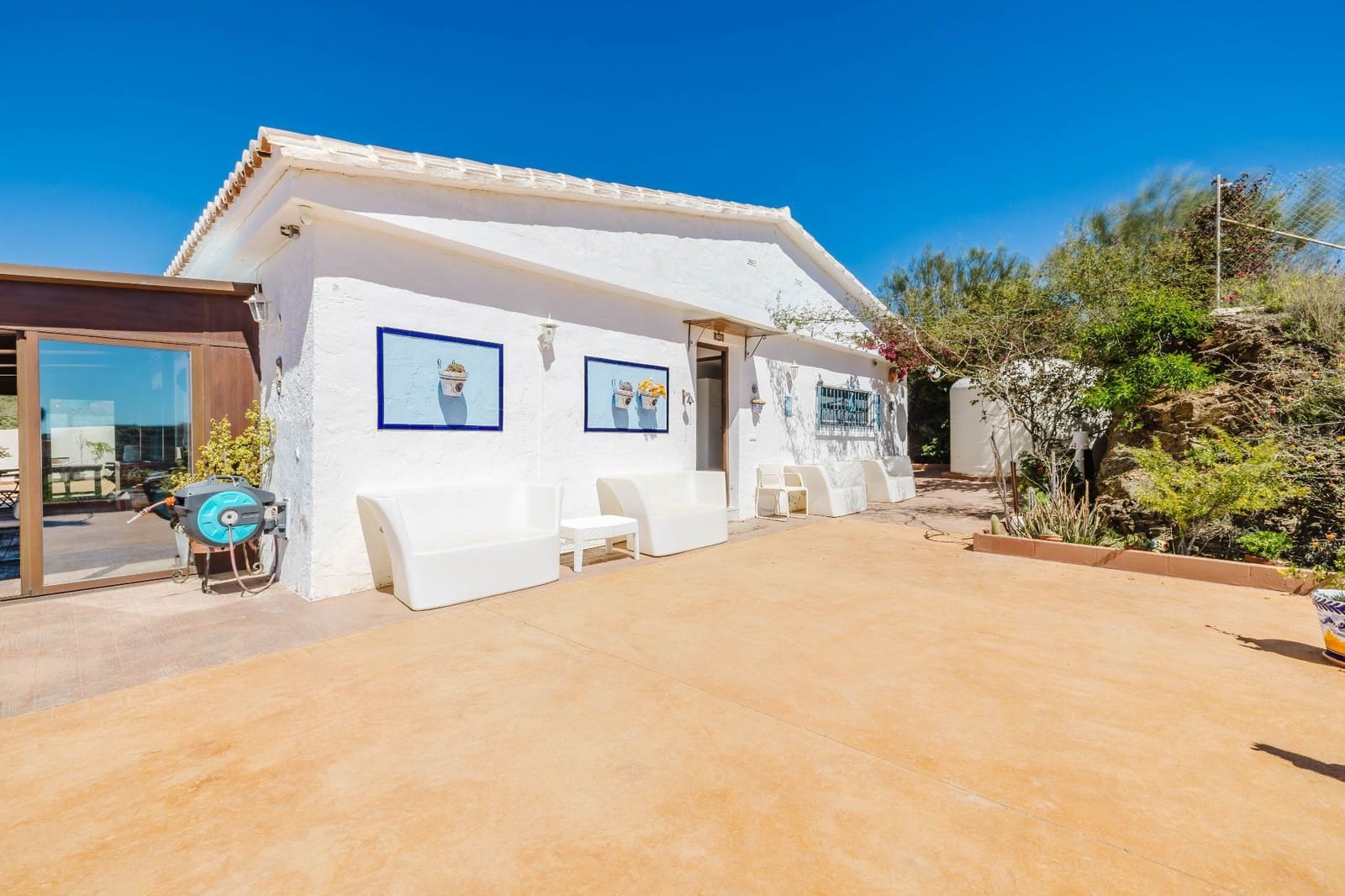 4 bedroom Villa for sale in Velez-Malaga with pool garage - € 460,000 (Ref: 9714500)