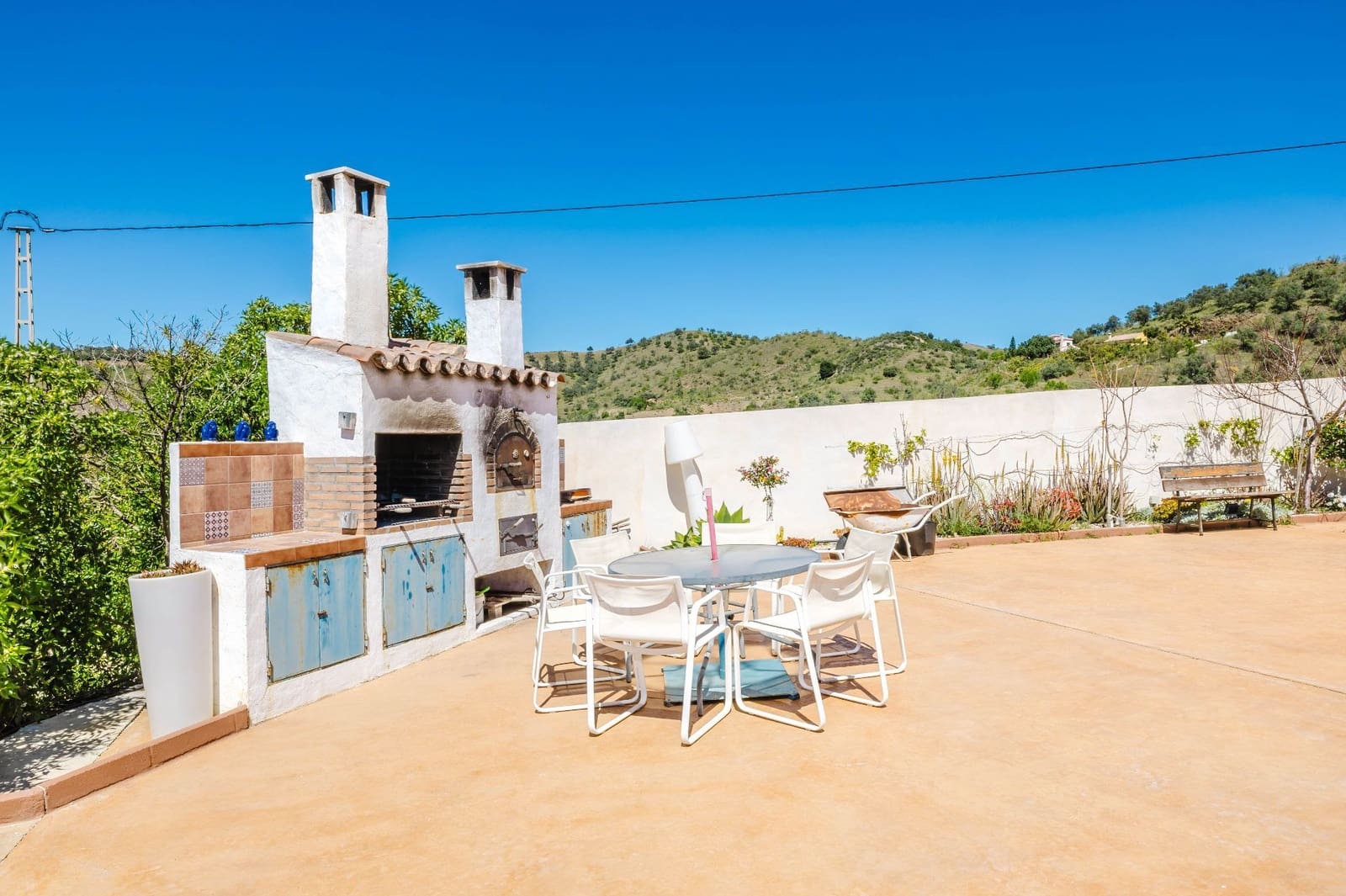 4 bedroom Villa for sale in Velez-Malaga with pool garage - € 460,000 (Ref: 9714500)