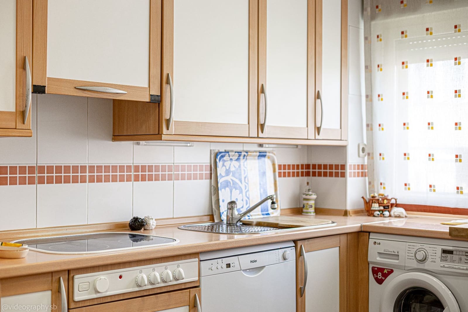 3 bedroom Flat for sale in Madrid city with pool garage - € 1,170,000 (Ref: 9714501)