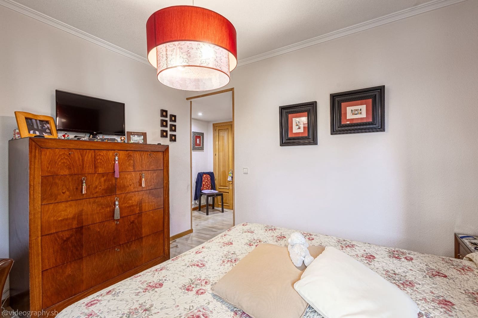 3 bedroom Flat for sale in Madrid city with pool garage - € 1,170,000 (Ref: 9714501)