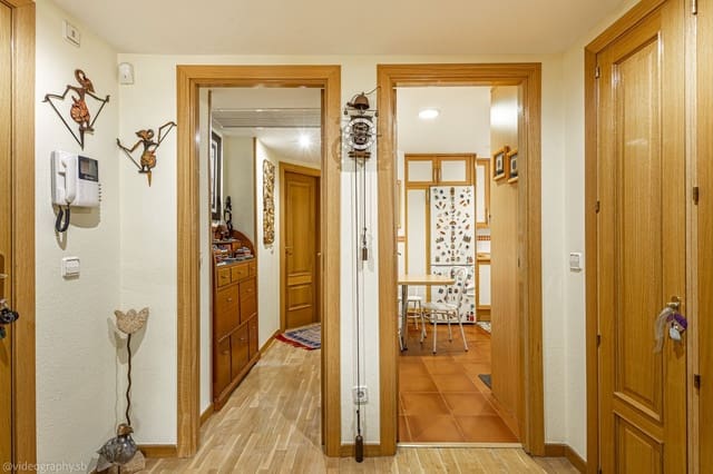 Piso de 3 habitaciones en Madrid ciudad en venta con piscina garaje - 1.170.000 € (Ref: 9714501)