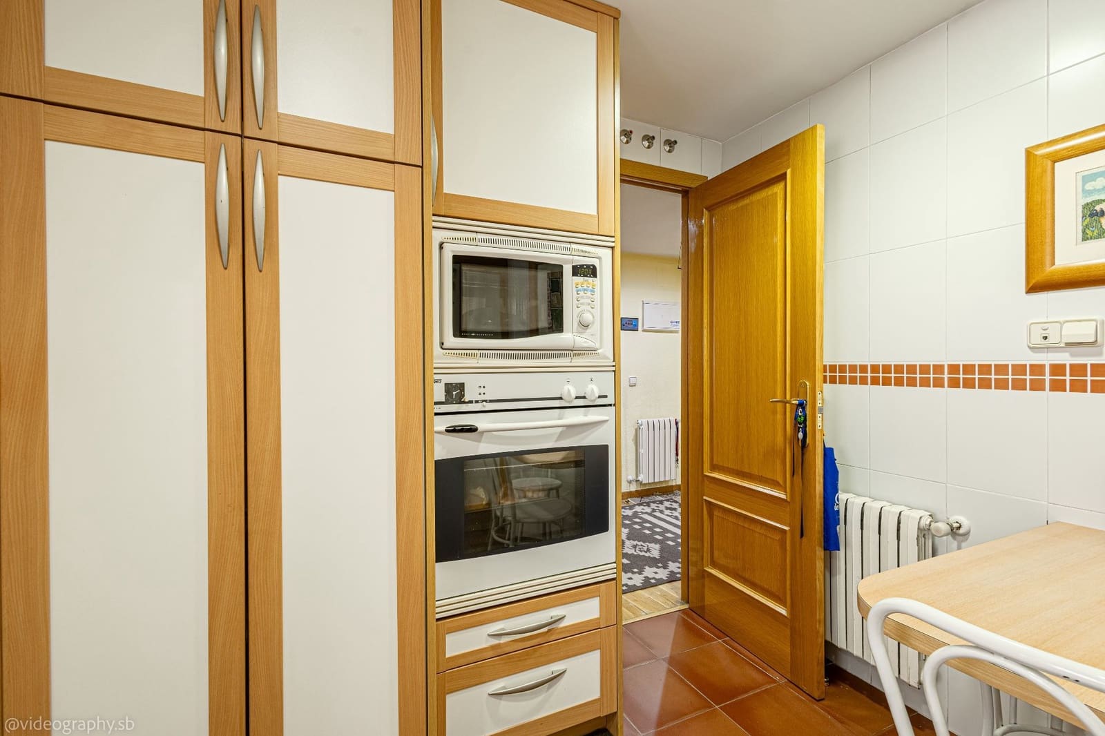 3 bedroom Flat for sale in Madrid city with pool garage - € 1,170,000 (Ref: 9714501)