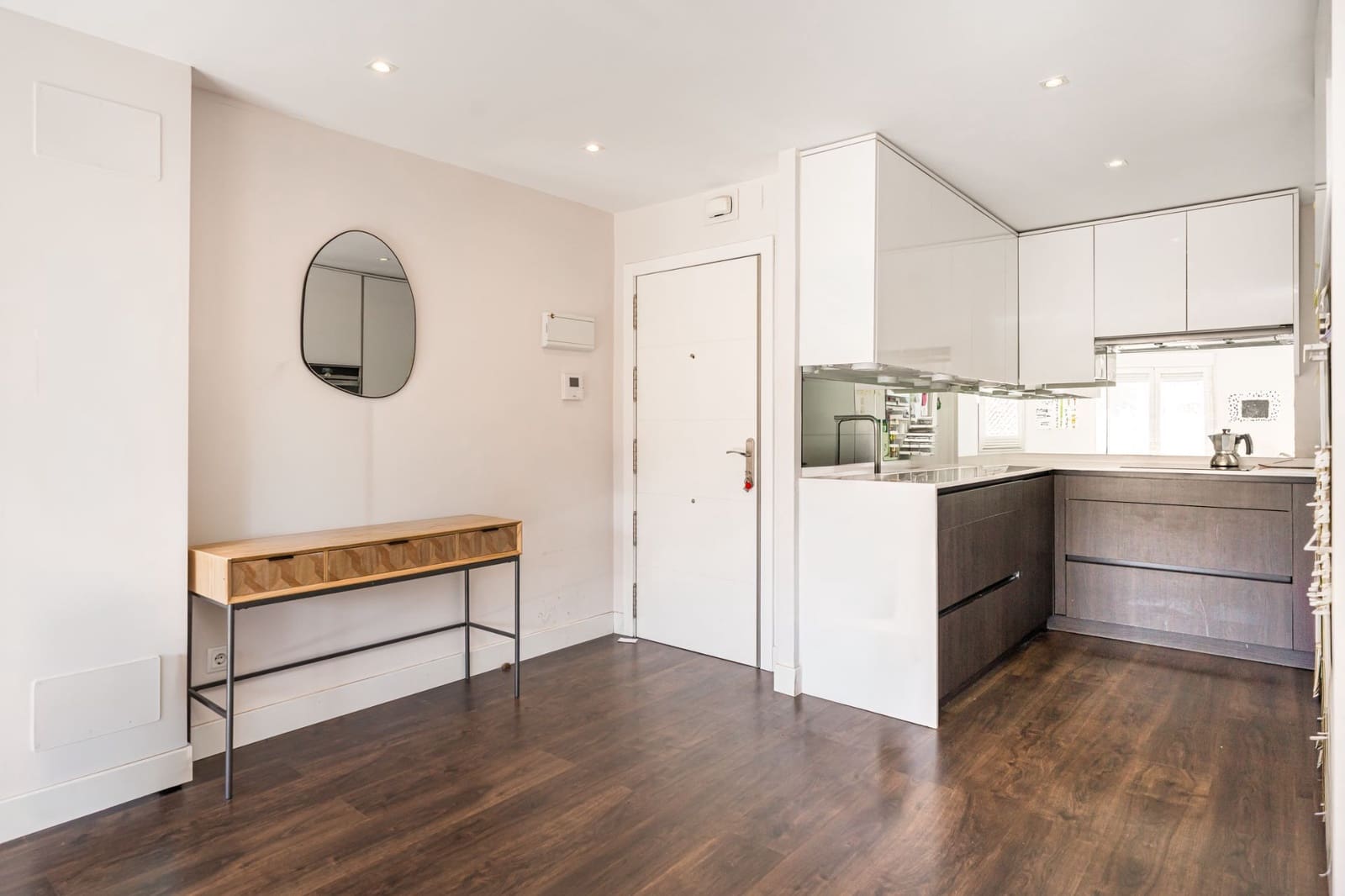 2 bedroom Flat for sale in Madrid city - € 820,000 (Ref: 9719486)