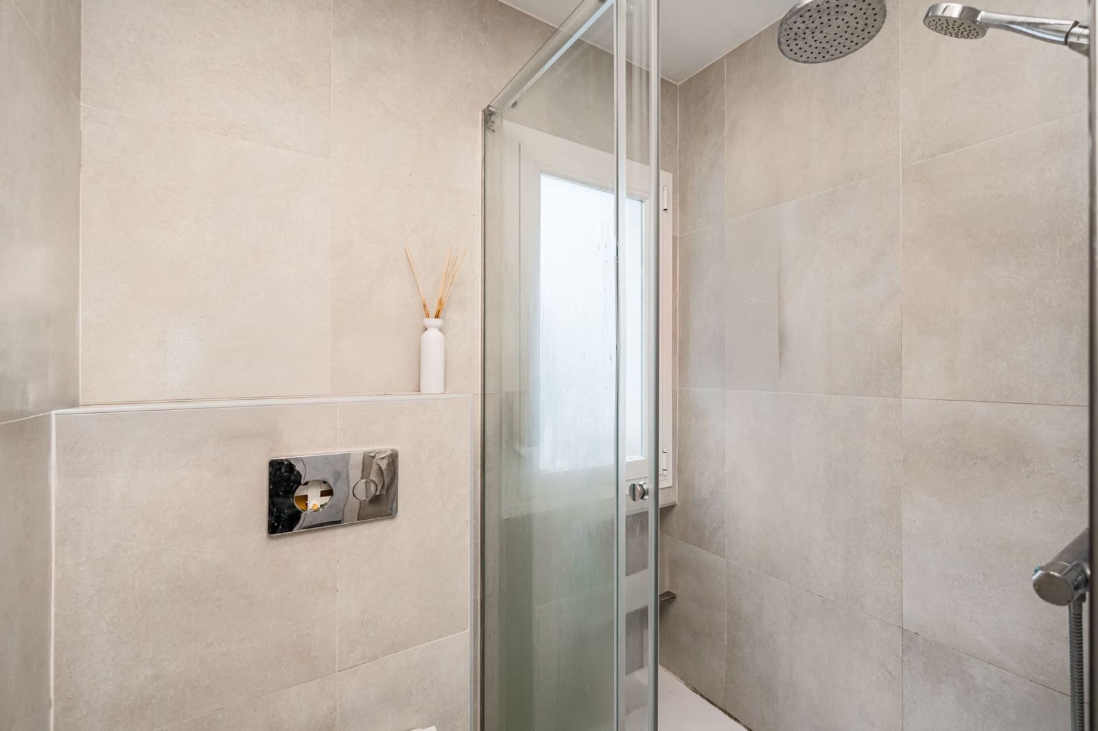 2 bedroom Flat for sale in Madrid city - € 820,000 (Ref: 9719486)