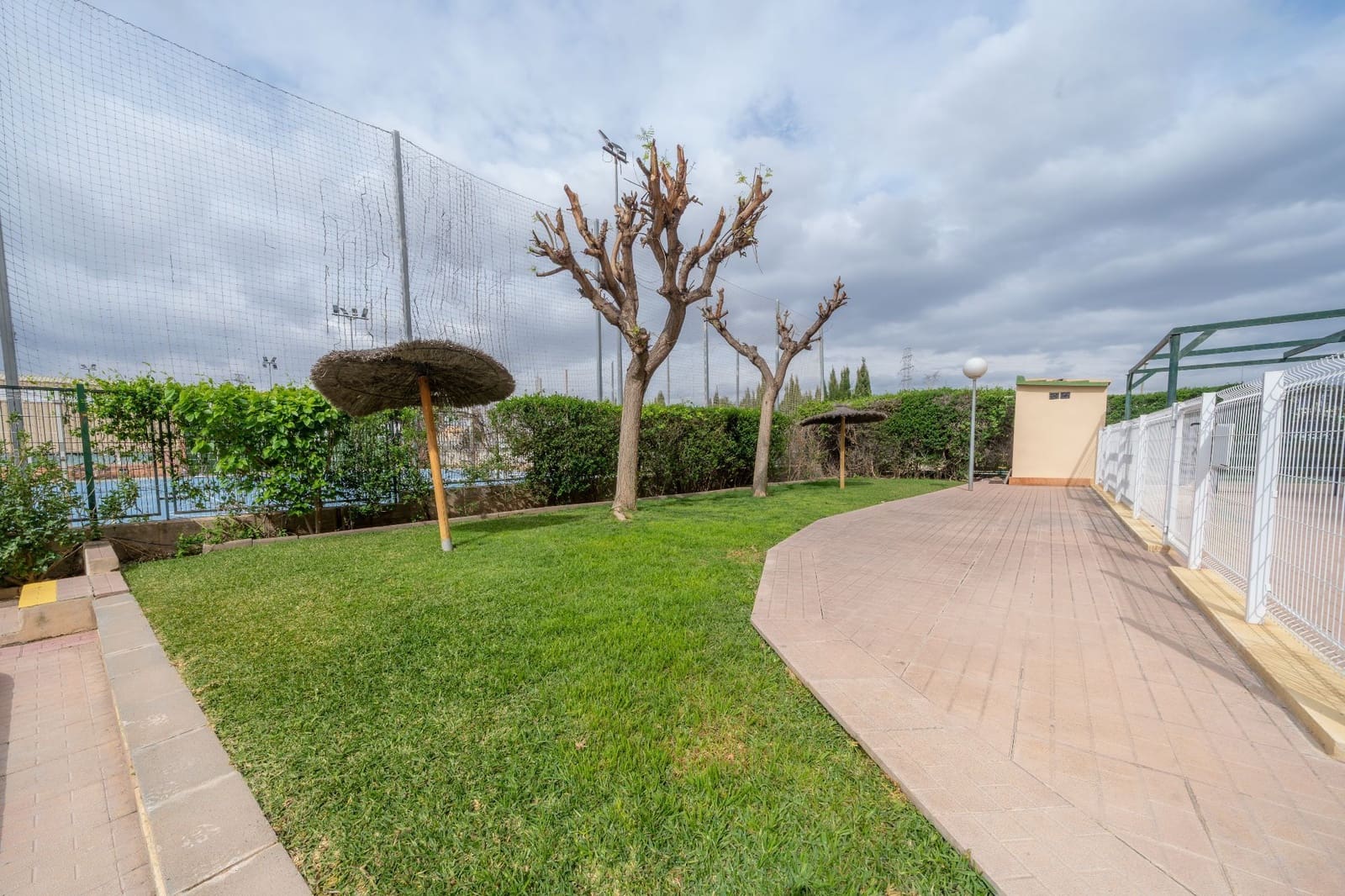 4 bedroom Flat for sale in San Vicente / Sant Vicent del Raspeig with pool garage - € 319,950 (Ref: 9721089)