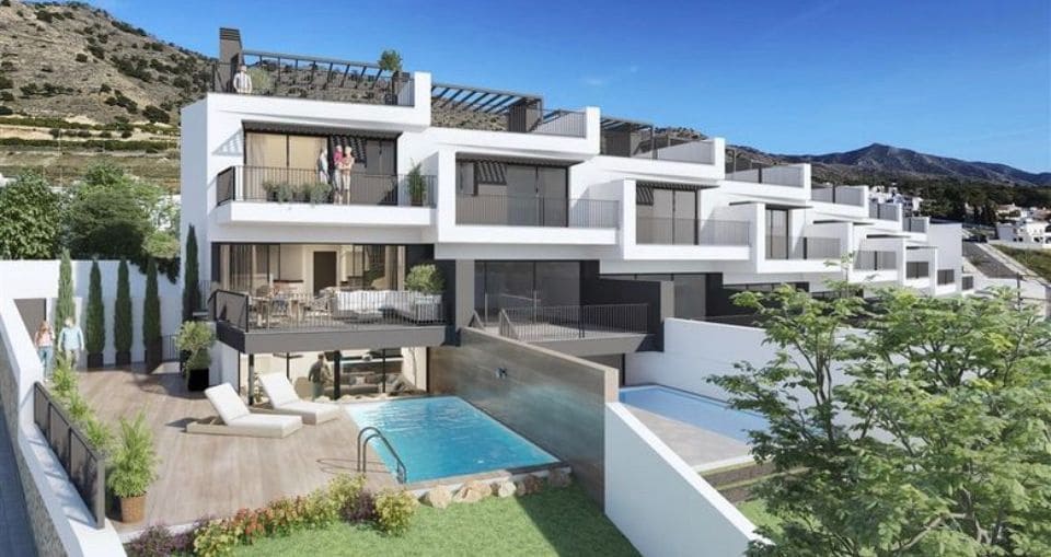 3 slaapkamer Villa te koop in Nerja - € 650.000 (Ref: 9726337)