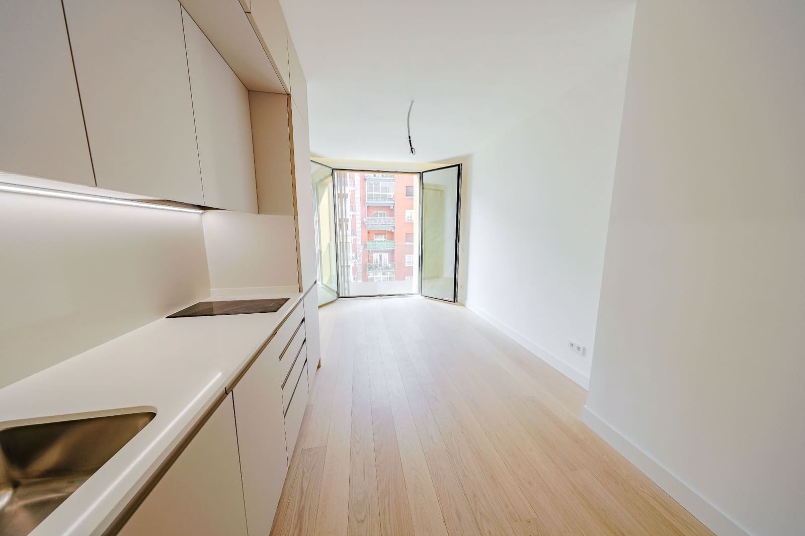 1 bedroom Flat for sale in Madrid city - € 695,000 (Ref: 9735159)