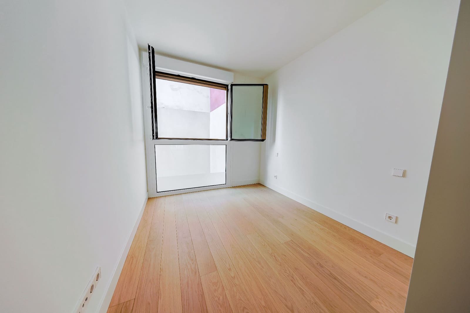 1 bedroom Flat for sale in Madrid city - € 695,000 (Ref: 9735159)