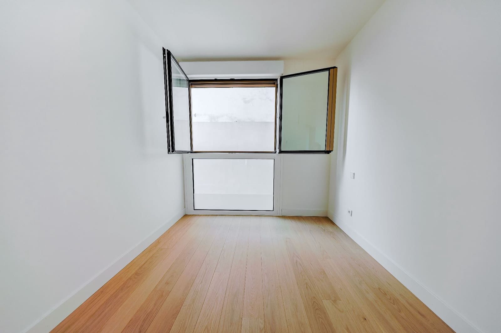 1 bedroom Flat for sale in Madrid city - € 695,000 (Ref: 9735159)