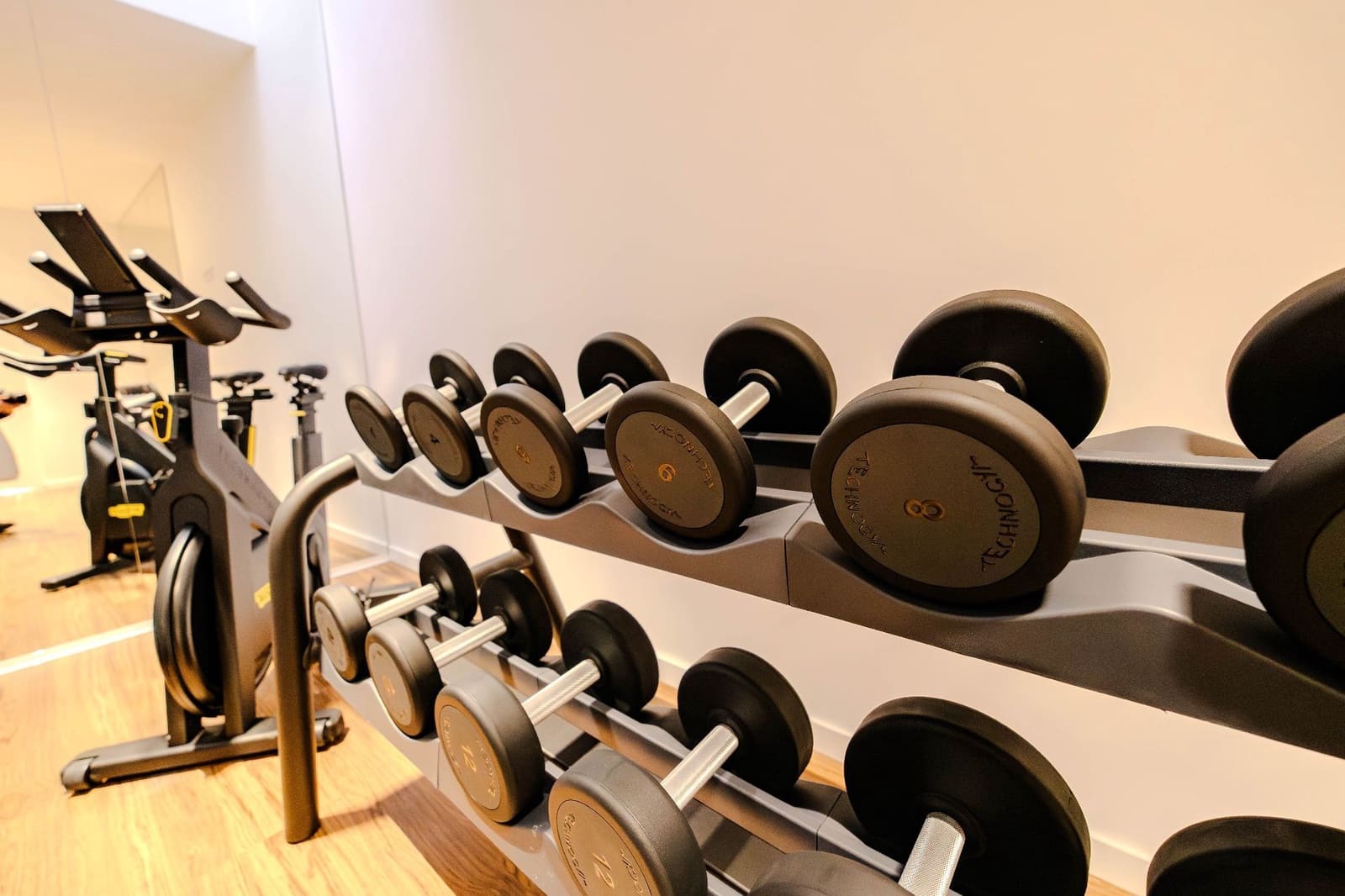 1 bedroom Flat for sale in Madrid city - € 695,000 (Ref: 9735159)