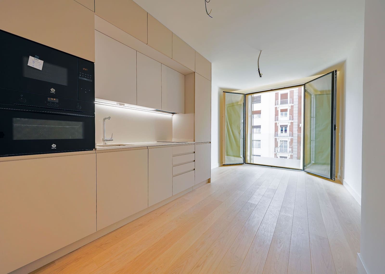 1 bedroom Flat for sale in Madrid city - € 695,000 (Ref: 9735159)