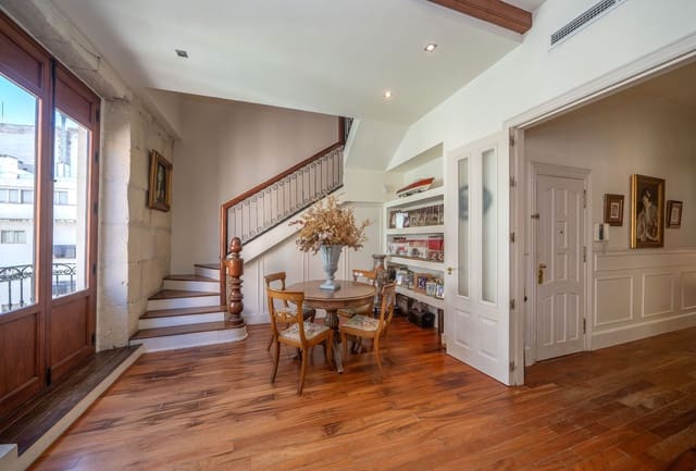 5 quarto Apartamento para venda em Alicante cidade - 1 000 000 € (Ref: 9735160)