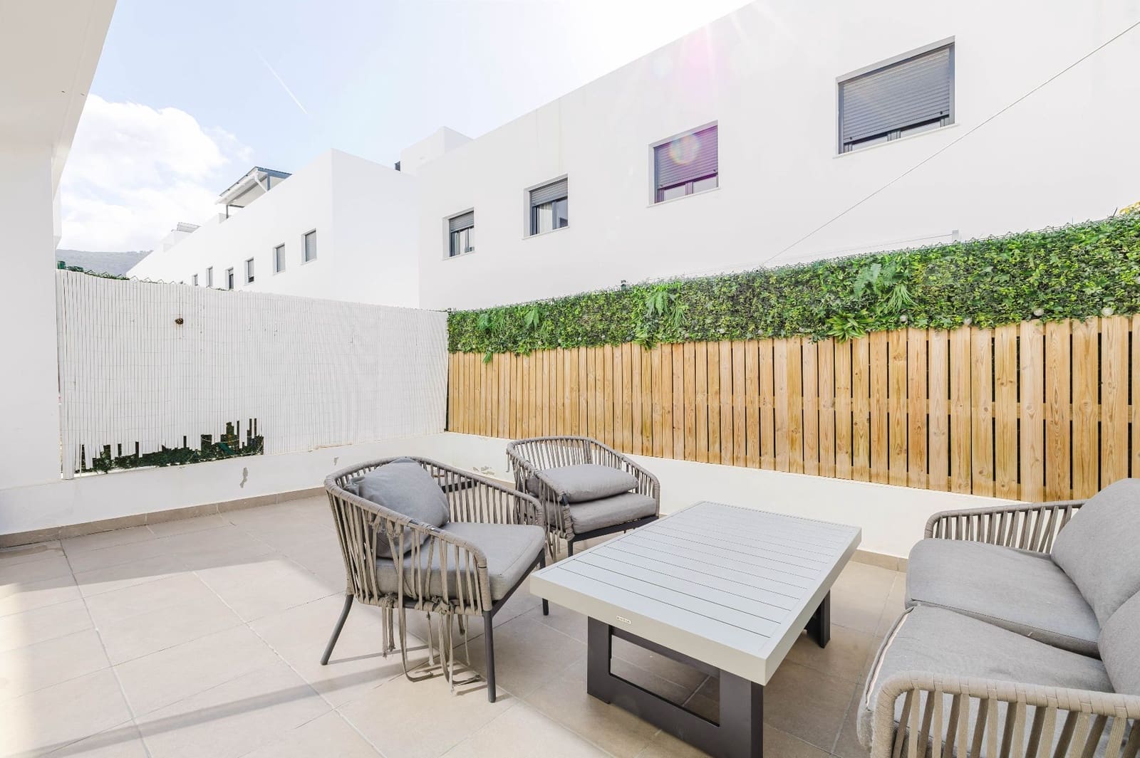 3 bedroom Villa for sale in Alhaurin de la Torre with pool garage - € 595,000 (Ref: 9735161)