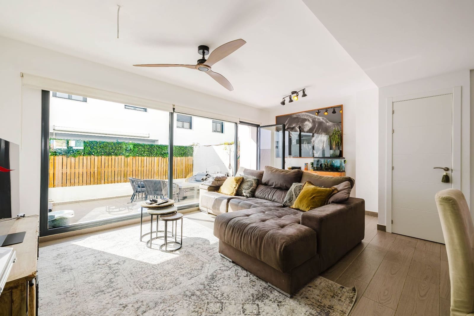 3 bedroom Villa for sale in Alhaurin de la Torre with pool garage - € 595,000 (Ref: 9735161)