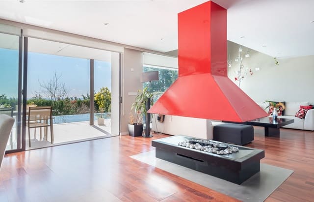 4 quarto Moradia para venda em Valdemorillo com piscina garagem - 1 415 000 € (Ref: 9747564)